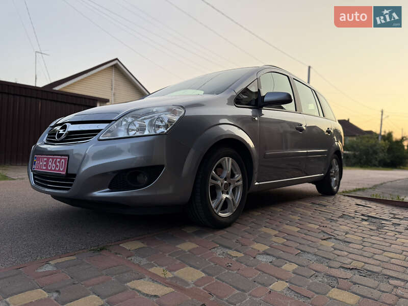 Минивэн Opel Zafira 2008 в Борисполе