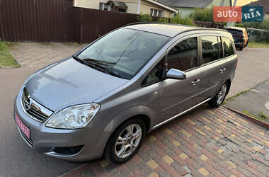 Минивэн Opel Zafira 2008 в 