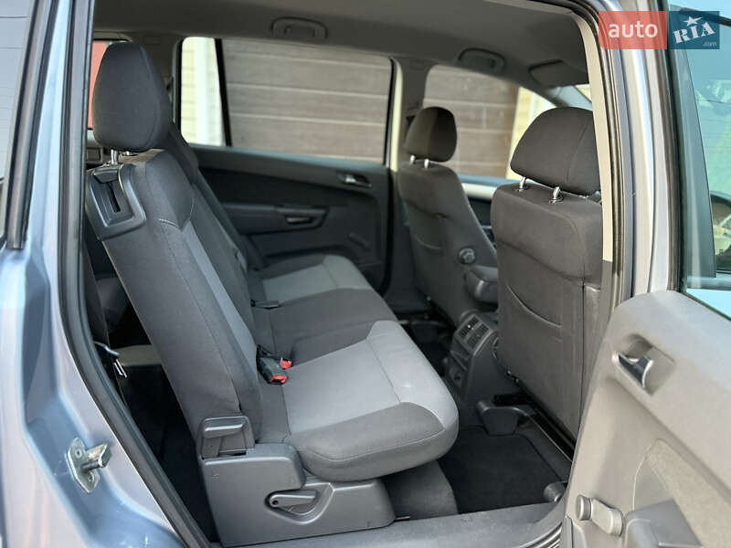 Минивэн Opel Zafira 2008 в Борисполе