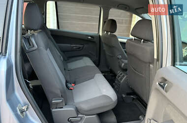 Минивэн Opel Zafira 2008 в 