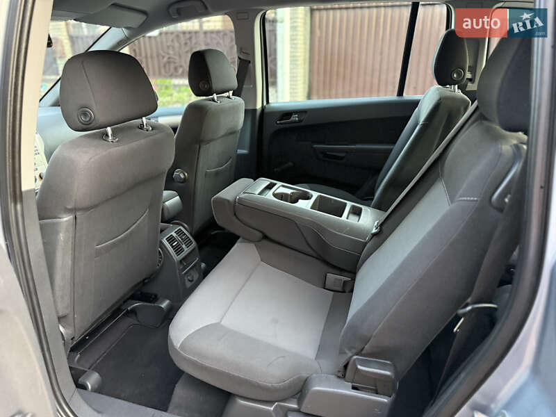Минивэн Opel Zafira 2008 в Борисполе