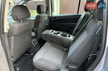 Минивэн Opel Zafira 2008 в 