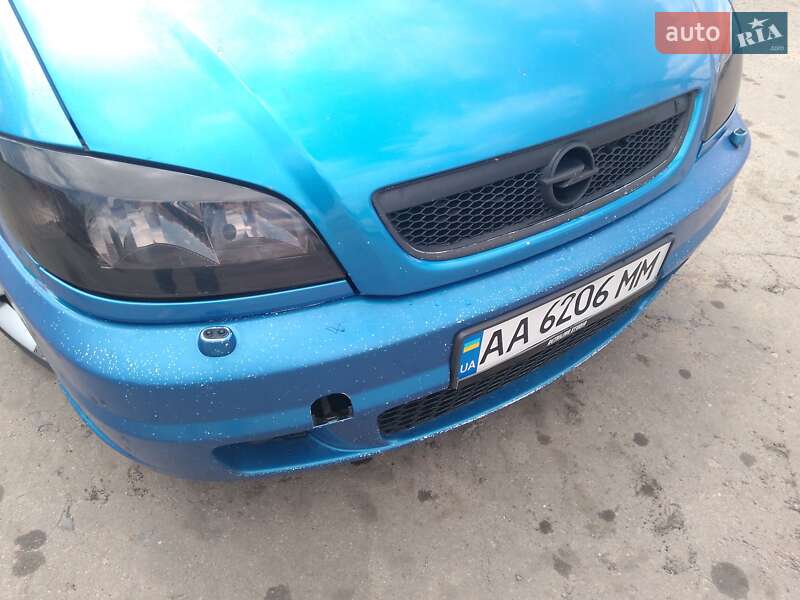 Мінівен Opel Zafira 2002 в Рівному