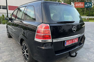 Минивэн Opel Zafira 2007 в 