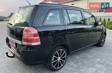 Минивэн Opel Zafira 2007 в 