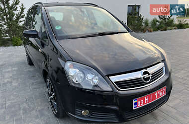 Минивэн Opel Zafira 2007 в 