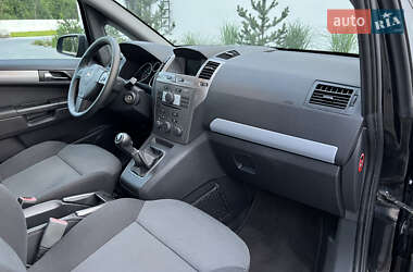Минивэн Opel Zafira 2007 в 