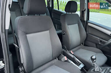 Минивэн Opel Zafira 2007 в 