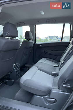 Минивэн Opel Zafira 2007 в 