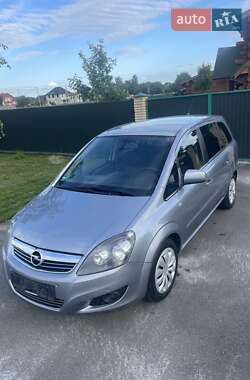 Минивэн Opel Zafira 2011 в Борисполе