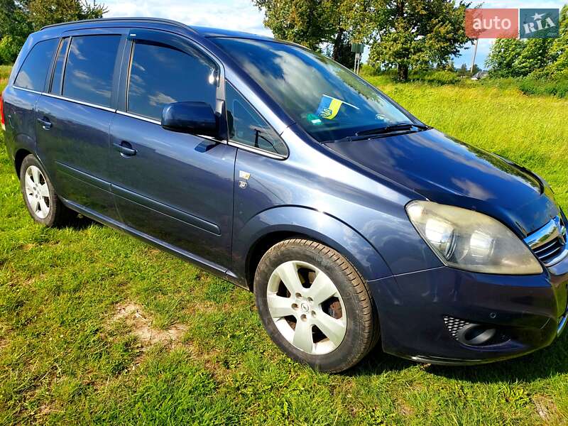 Opel Zafira 2010