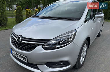 Минивэн Opel Zafira 2017 в 