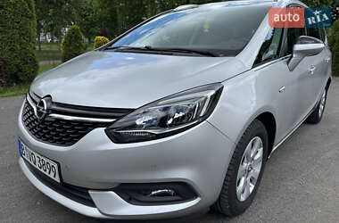 Минивэн Opel Zafira 2017 в 