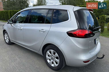 Минивэн Opel Zafira 2017 в 