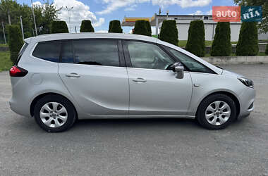 Минивэн Opel Zafira 2017 в 