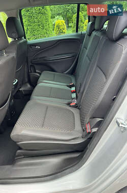 Минивэн Opel Zafira 2017 в 