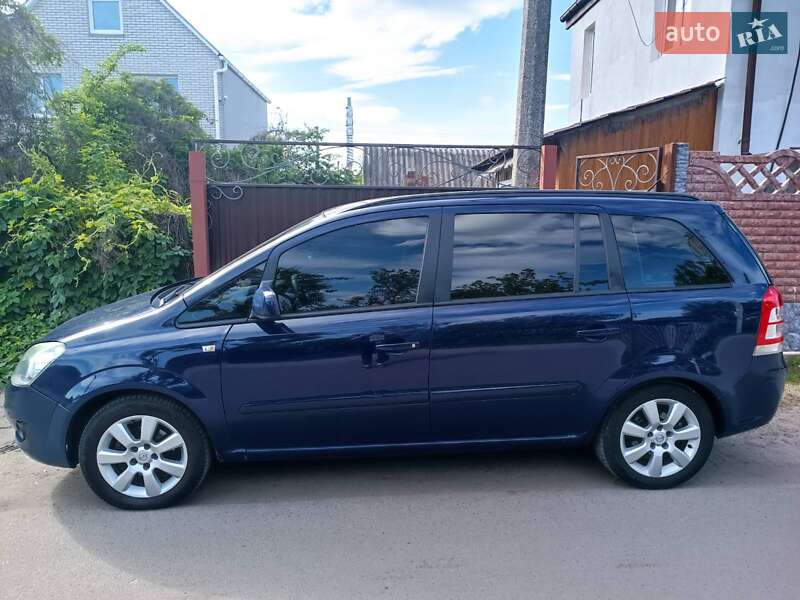 Opel Zafira 2011