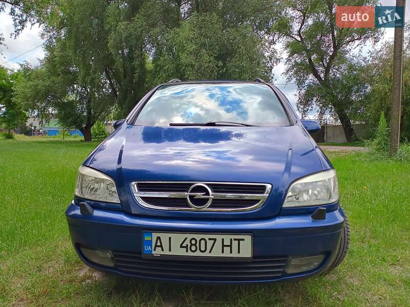Минивэн Opel Zafira 2004 в Борисполе