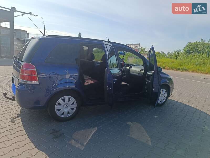 Минивэн Opel Zafira 2005 в Виннице