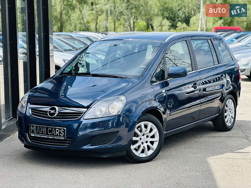 Opel Zafira 2011