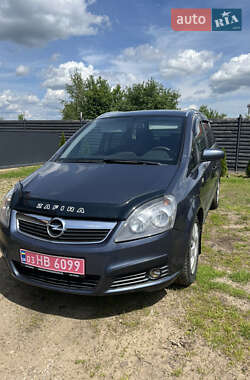 Минивэн Opel Zafira 2007 в Мостиске