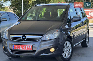 Минивэн Opel Zafira 2012 в 