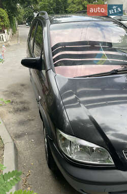 Минивэн Opel Zafira 2000 в 