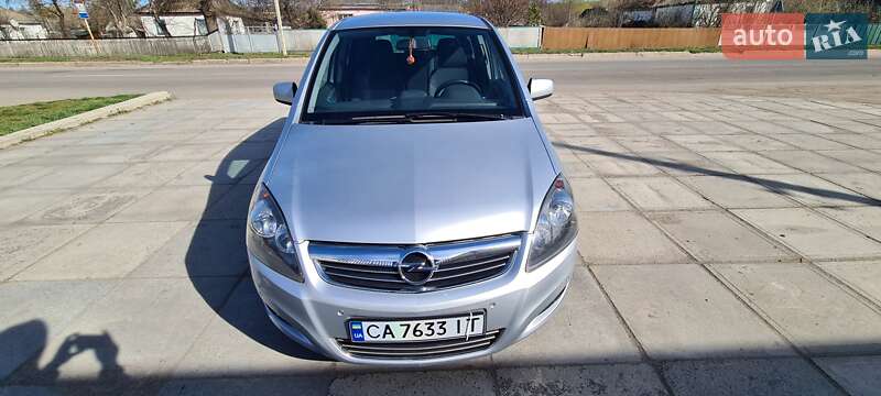 Мінівен Opel Zafira 2011 в Лисянці