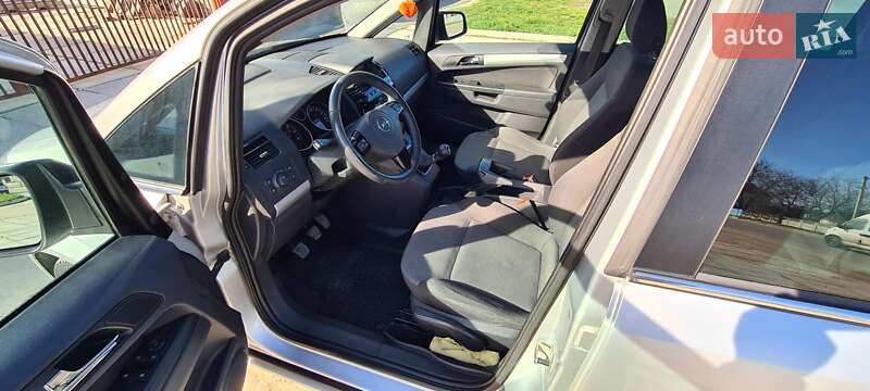 Мінівен Opel Zafira 2011 в Лисянці