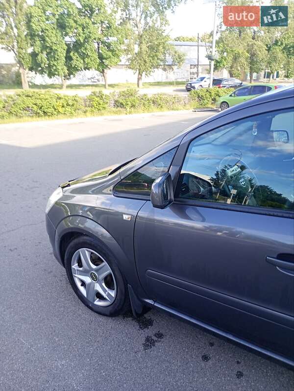 Минивэн Opel Zafira 2010 в Вышгороде