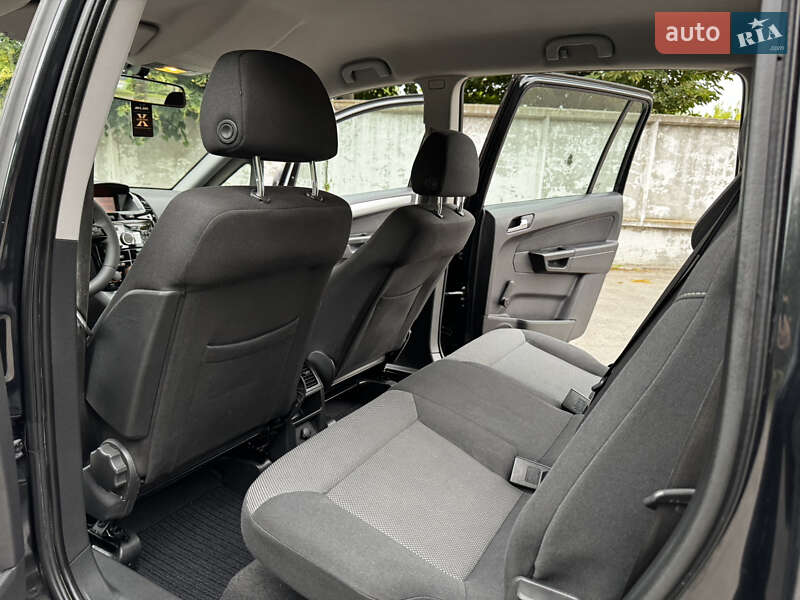 Минивэн Opel Zafira 2014 в Белой Церкви