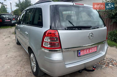 Минивэн Opel Zafira 2009 в 