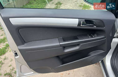 Минивэн Opel Zafira 2009 в 