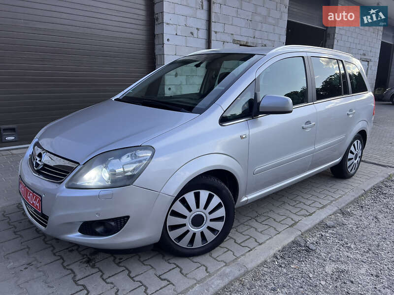 Opel Zafira 2010