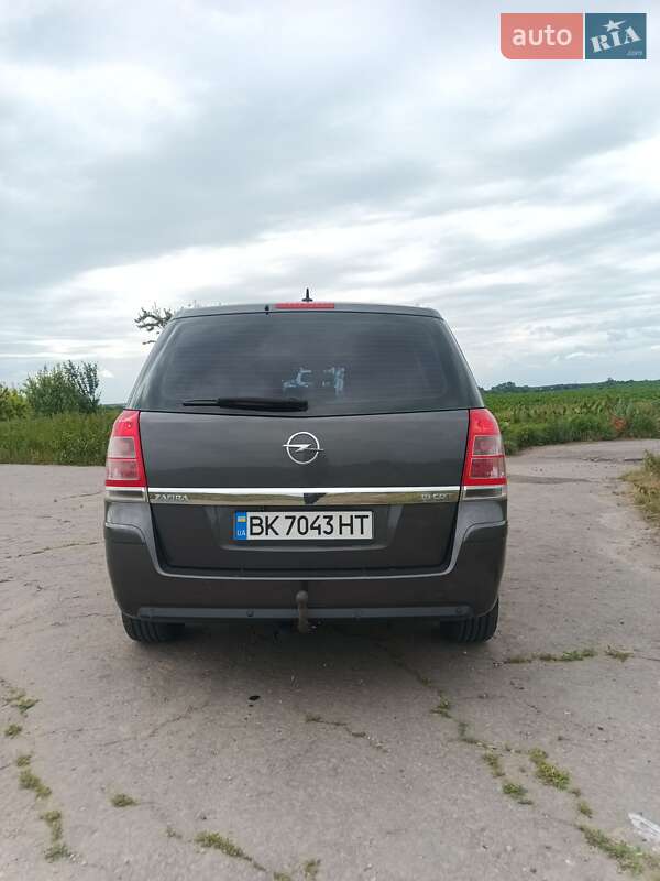 Минивэн Opel Zafira 2009 в Ровно фото 4 Минивэн Opel Zafira 2009 в Ровно