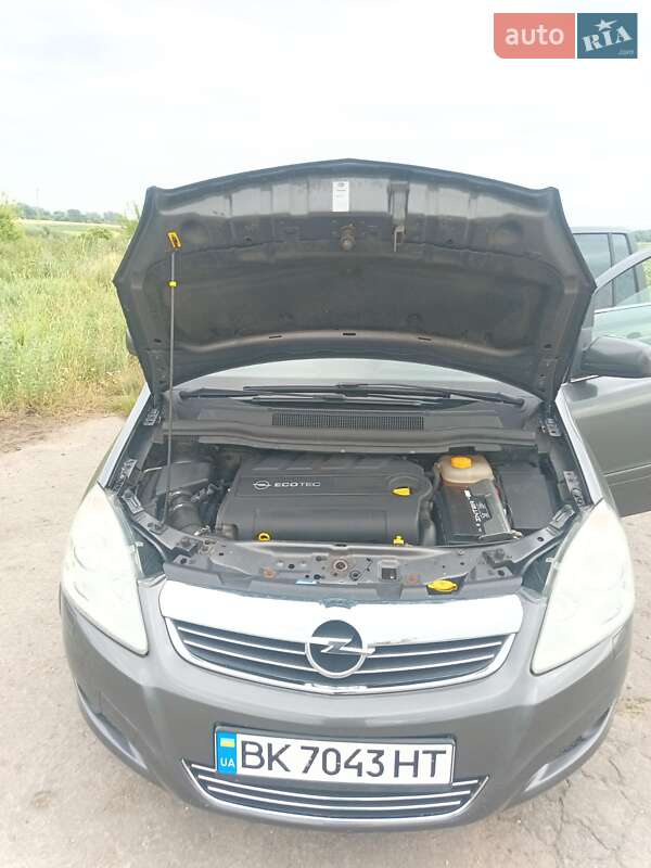 Минивэн Opel Zafira 2009 в Ровно фото 5 Минивэн Opel Zafira 2009 в Ровно
