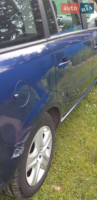 Минивэн Opel Zafira 2009 в Броварах