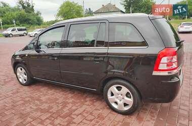 Минивэн Opel Zafira 2011 в Луцке