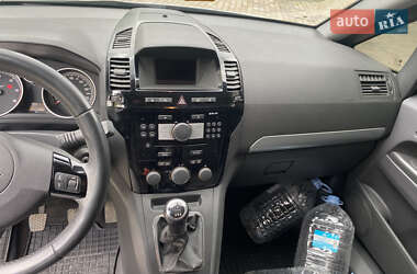 Мікровен Opel Zafira 2012 в 