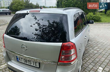 Мікровен Opel Zafira 2012 в 