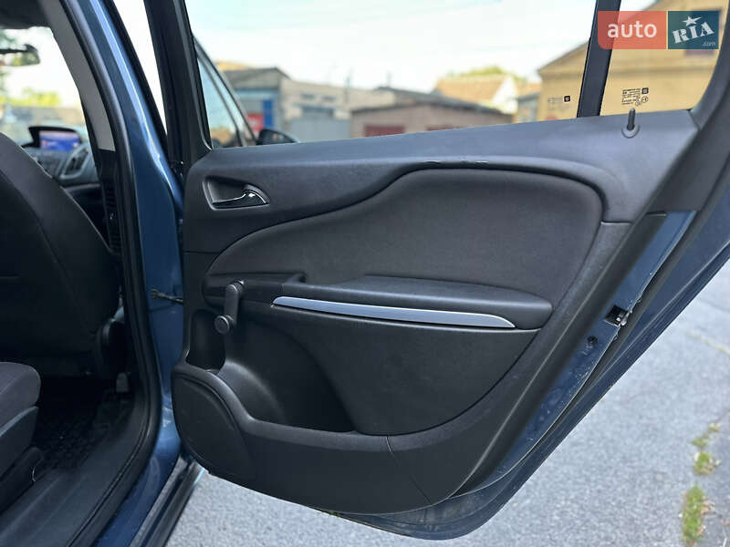 Микровэн Opel Zafira 2013 в Хмельнике