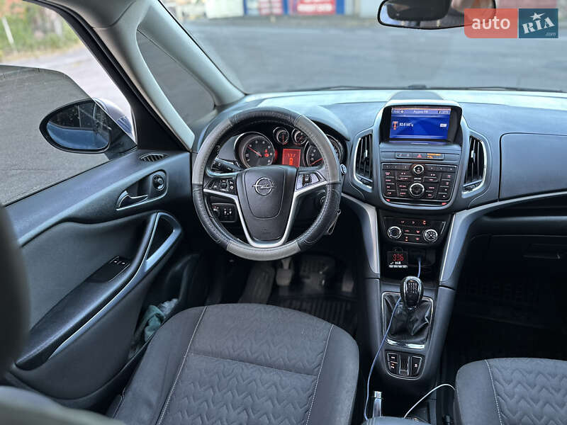 Микровэн Opel Zafira 2013 в Хмельнике
