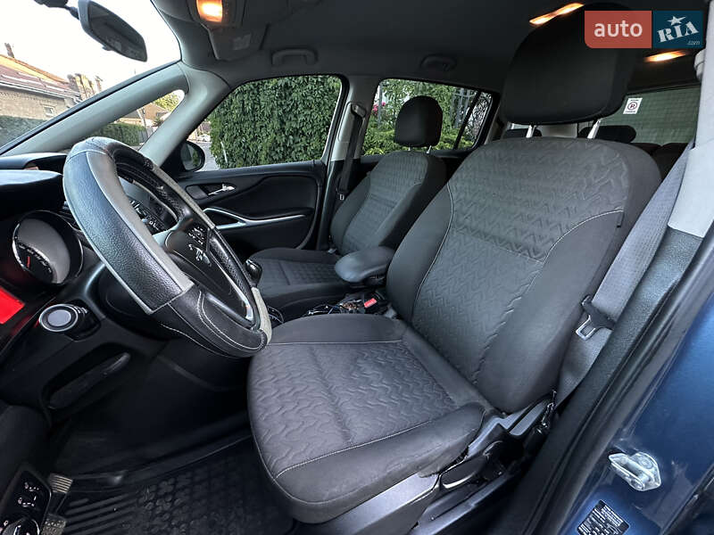 Микровэн Opel Zafira 2013 в Хмельнике