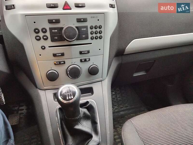 Мінівен Opel Zafira 2009 в Луцьку