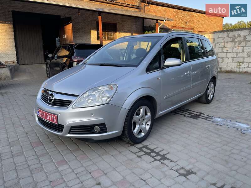 Opel Zafira 2008