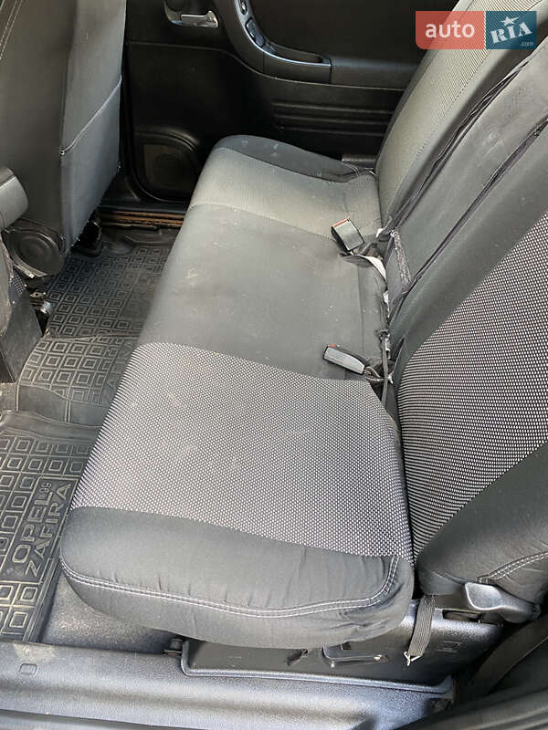 Минивэн Opel Zafira 2002 в Киеве