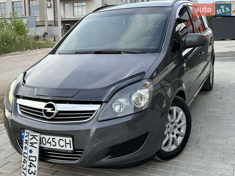 Opel Zafira 2011