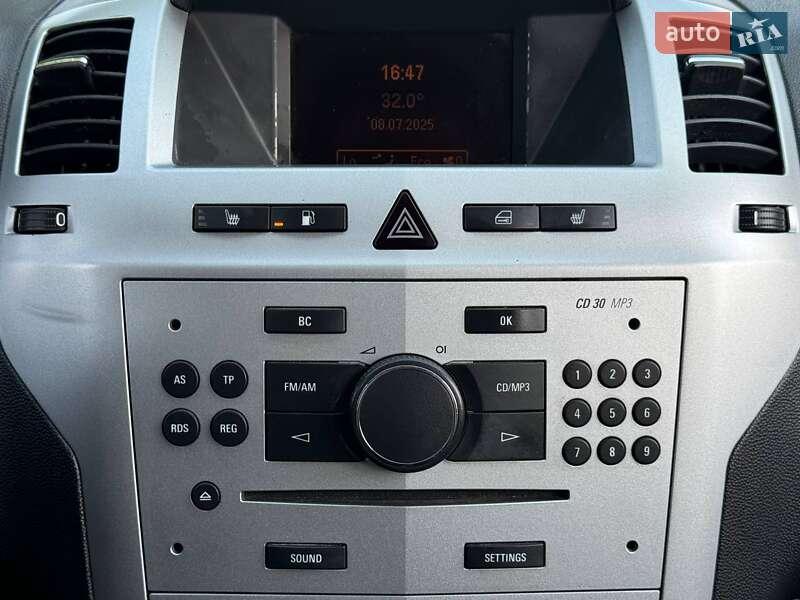 Минивэн Opel Zafira 2009 в Киеве