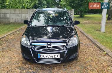 Минивэн Opel Zafira 2011 в 