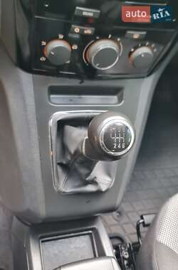 Минивэн Opel Zafira 2011 в 
